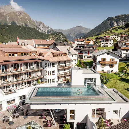 Alpin Art&Spa Hotel Naudererhof Superior-2