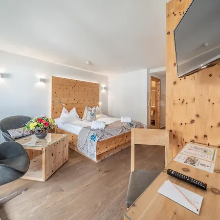 Alpin Art&Spa Hotel Naudererhof Superior-3